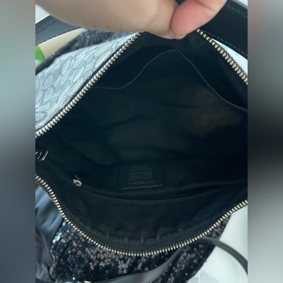 COACH EAST/WEST CELESTE HOBO
SIGNATURE BAG (F58284) BLACK... - Picture 13 of 14